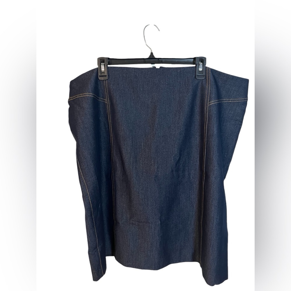 A skirt in size 20 by Laura Plus